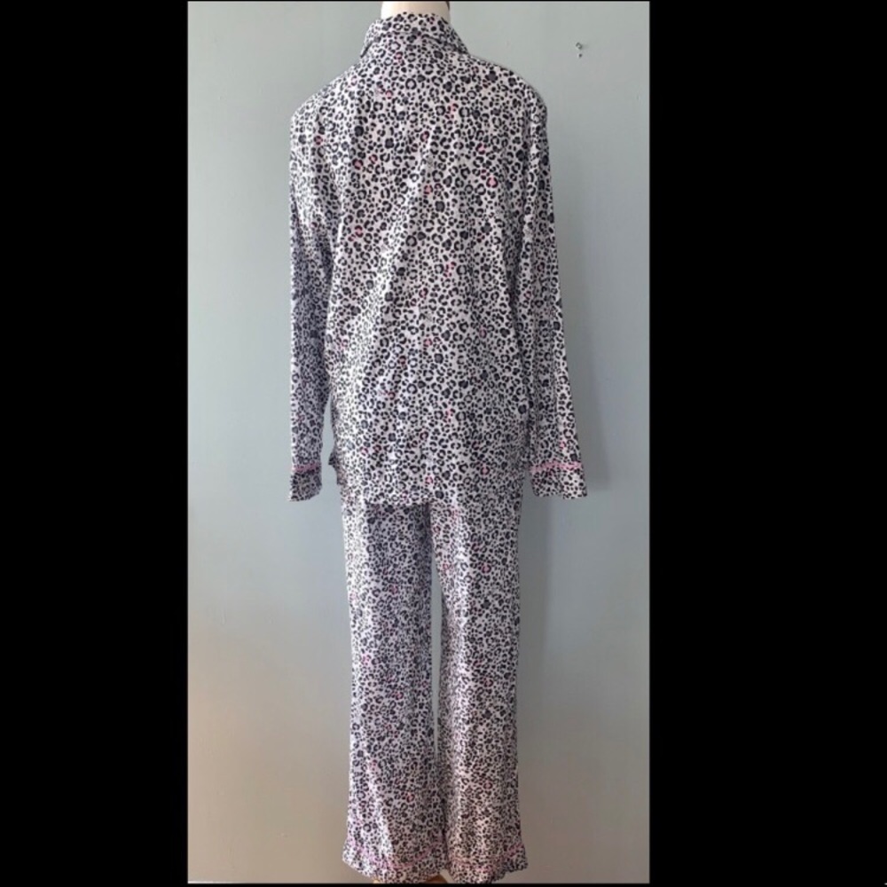 VICTORIA SECRET Leopard Pyjamas Set - Picture 5 of 10
